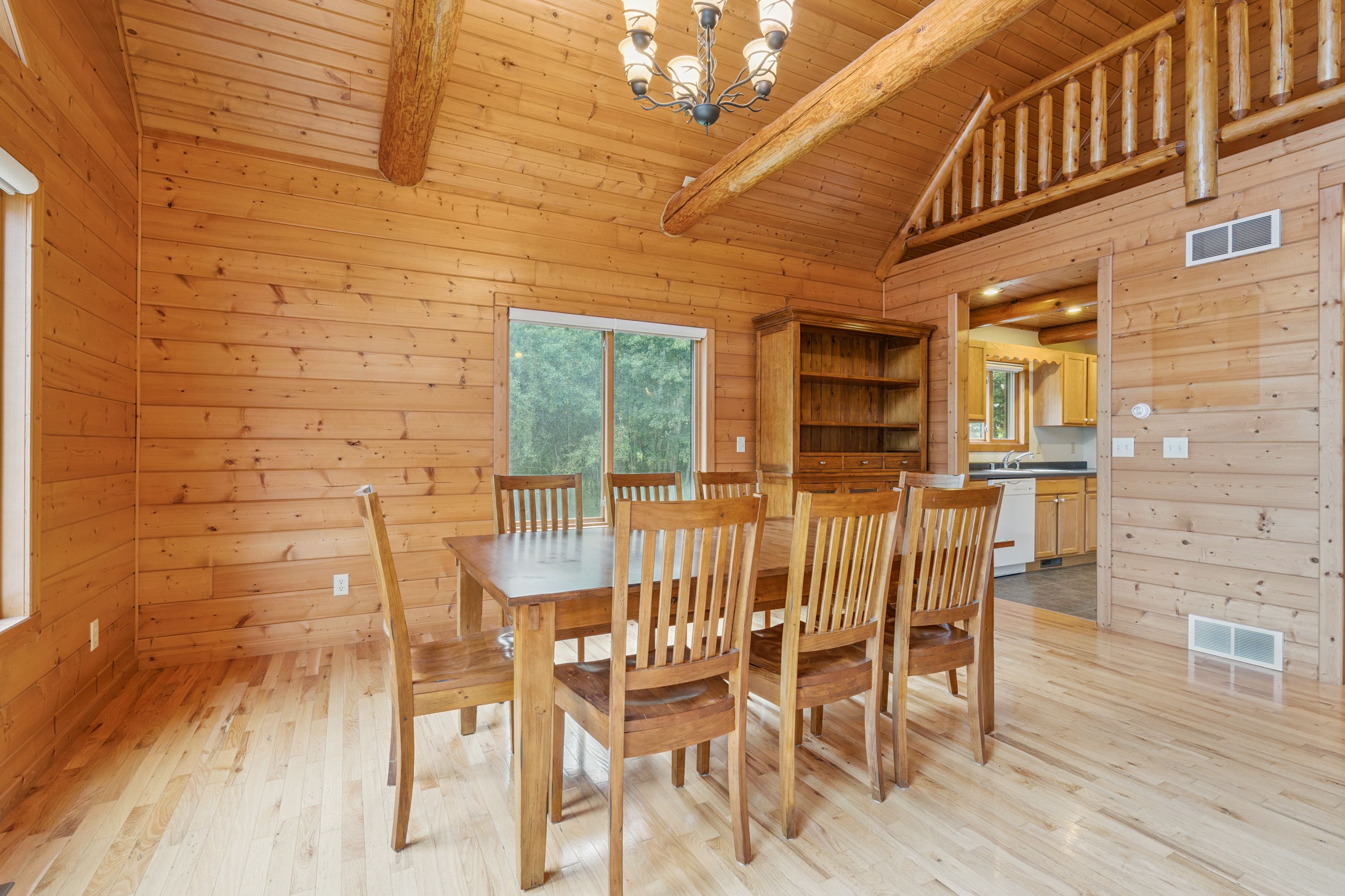 Listing Photo: 14-137 7985 Spore Rd
